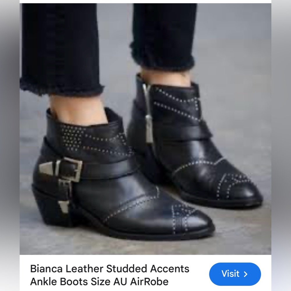 Vince Camuto Bianca Leather Studded Accents
Ankle Boots Size AirRobe size 8.5.